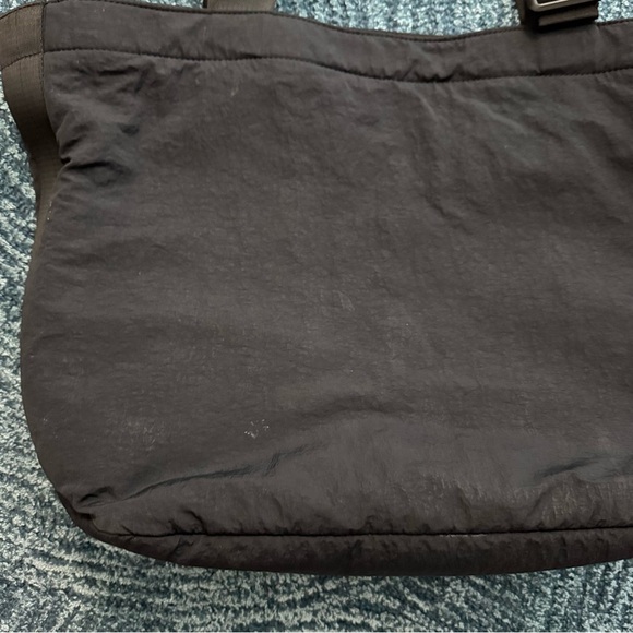SALE: lululemon tote - Picture 3 of 7